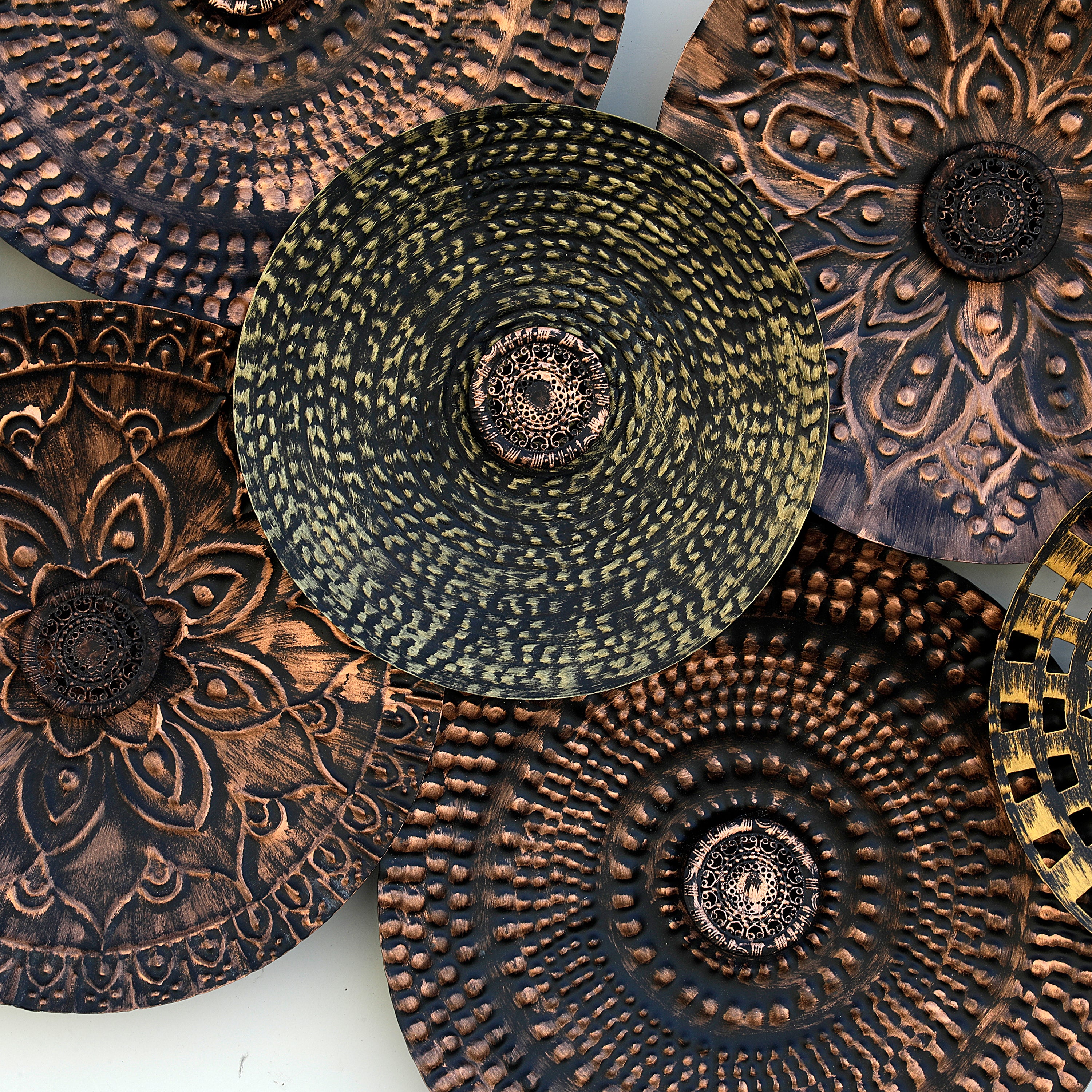 Craftter Trible Circles Metal Wall Art for Home Décor | Decorative Hanging Sculpture | Wall-Mount Decoration for Living Room Bedroom Farm House Cottage Home Office | Modern and Antique|Dark Multicolor