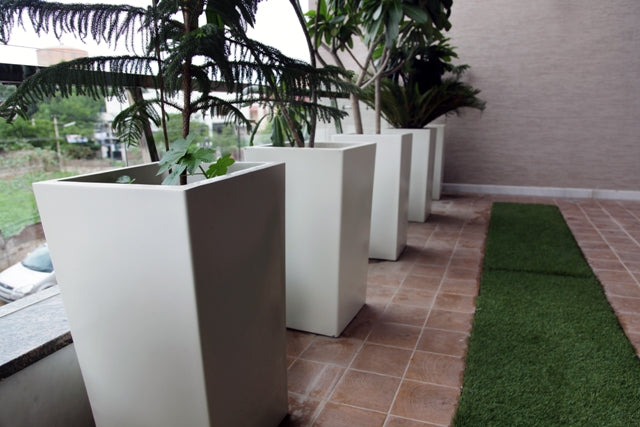 30 inch pots for plants Craftter Extra Large Square Pillar Shape White Color Fiberglass Plante