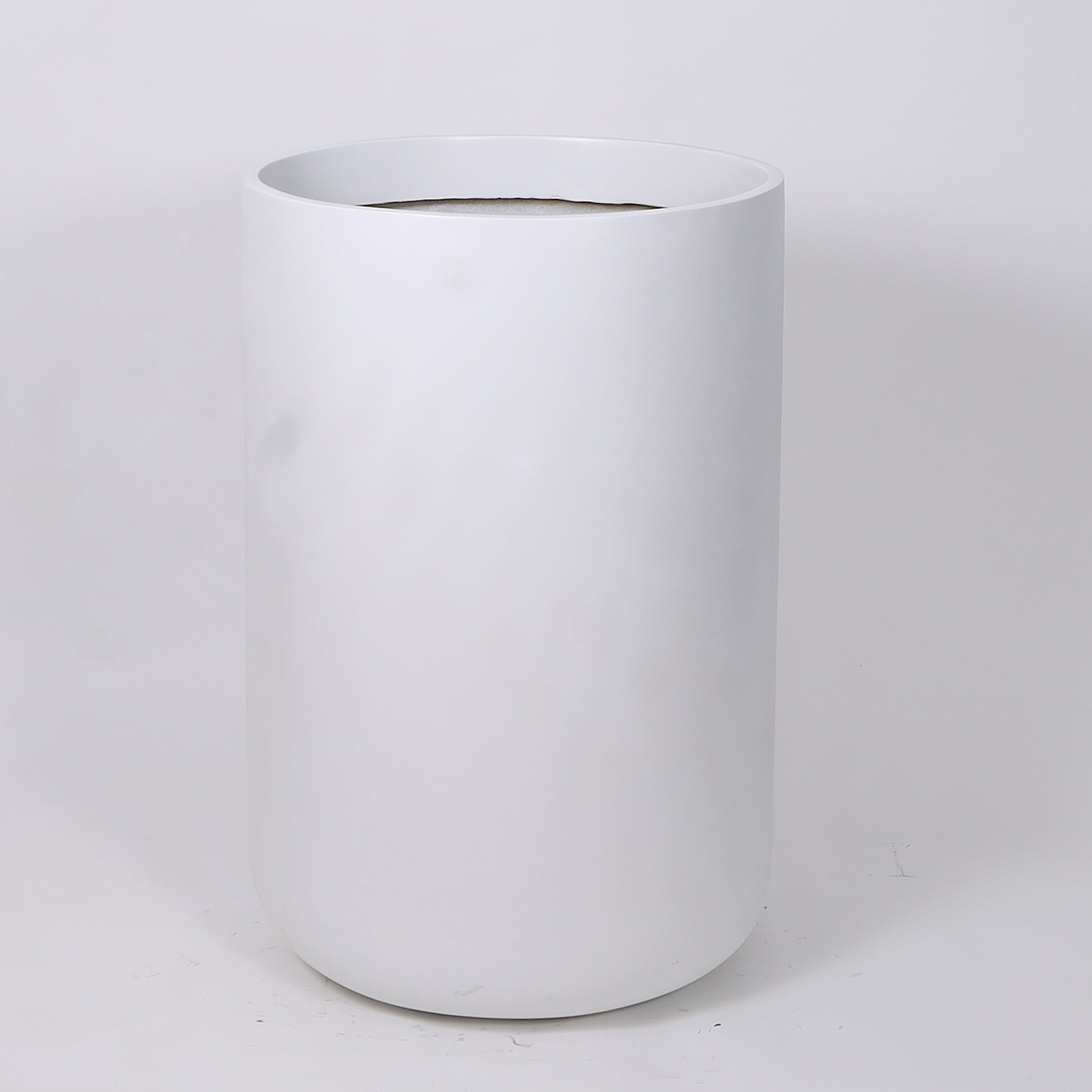 Large Pot - fiberglass - lightweight 23 to 63 diameters